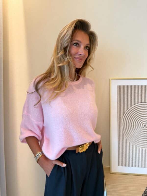 ZOEY - Knitted Short Sleeve Oversized Knit Light Pink - Image 2
