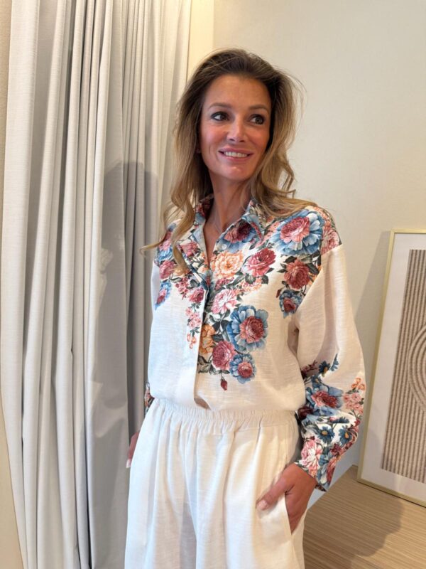 JULIETTA - Blouse Flower Print - PRE ORDER - Image 2