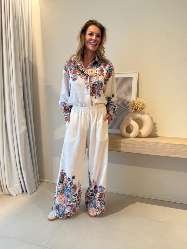 JULIETTA - Blouse Flower Print - PRE ORDER - Image 3