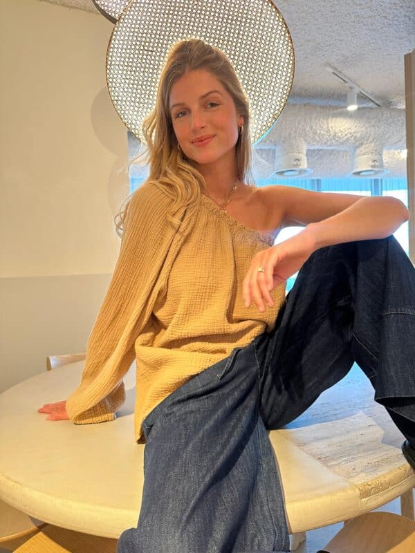 ESMA - Off Shoulder Camel