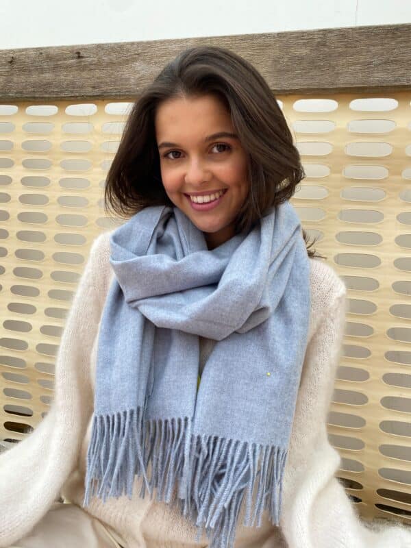ELLA - Cashmere Scarf Light Blue