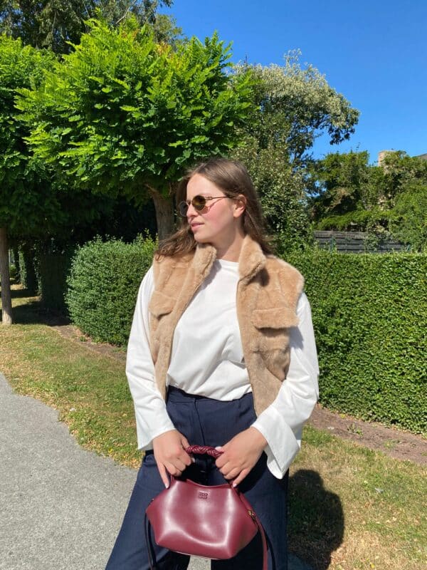 REY - Faux Fur Bodywarmer Camel