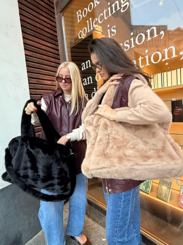FLUFFY - Bag Black