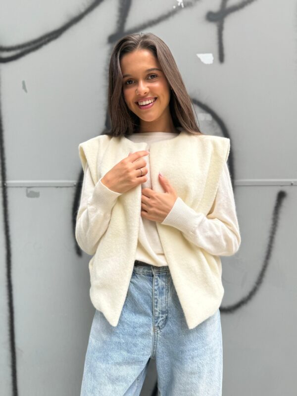 STELLA - Gilet Cream - Image 2
