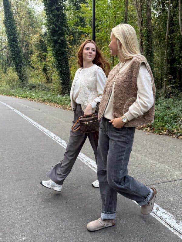 PARIS - Sleeveless Jacket Cream