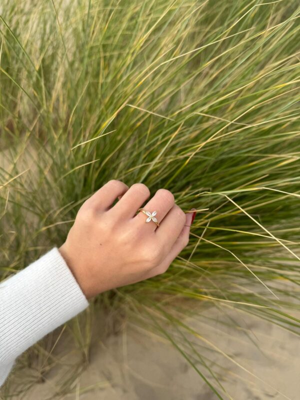 RING - Flower