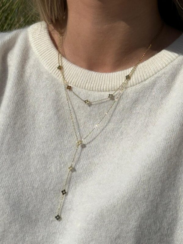 NECKLACE - Long Flower