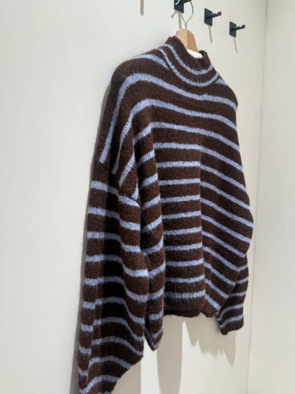 Gigi - Knit blue & brown