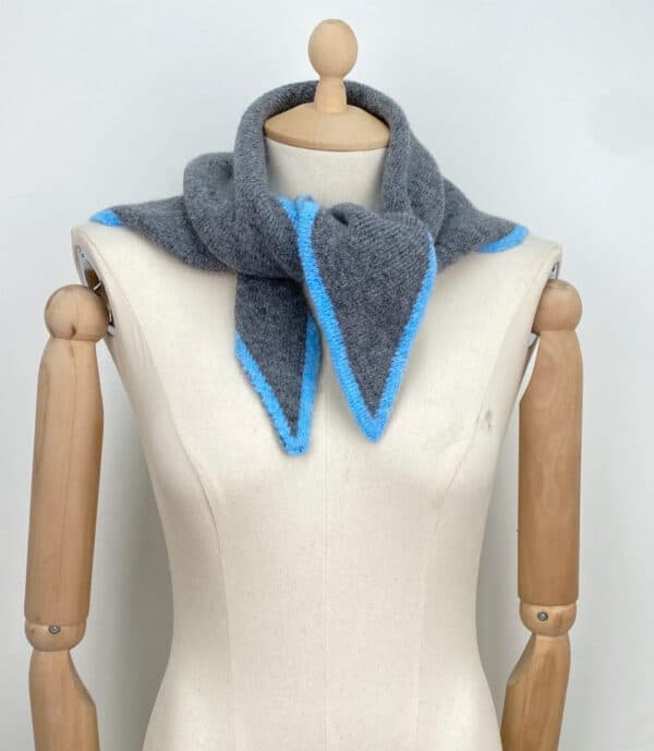Viral triangle scarf