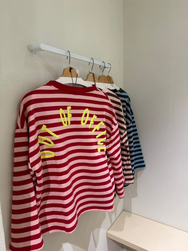 Out of office - Pull red