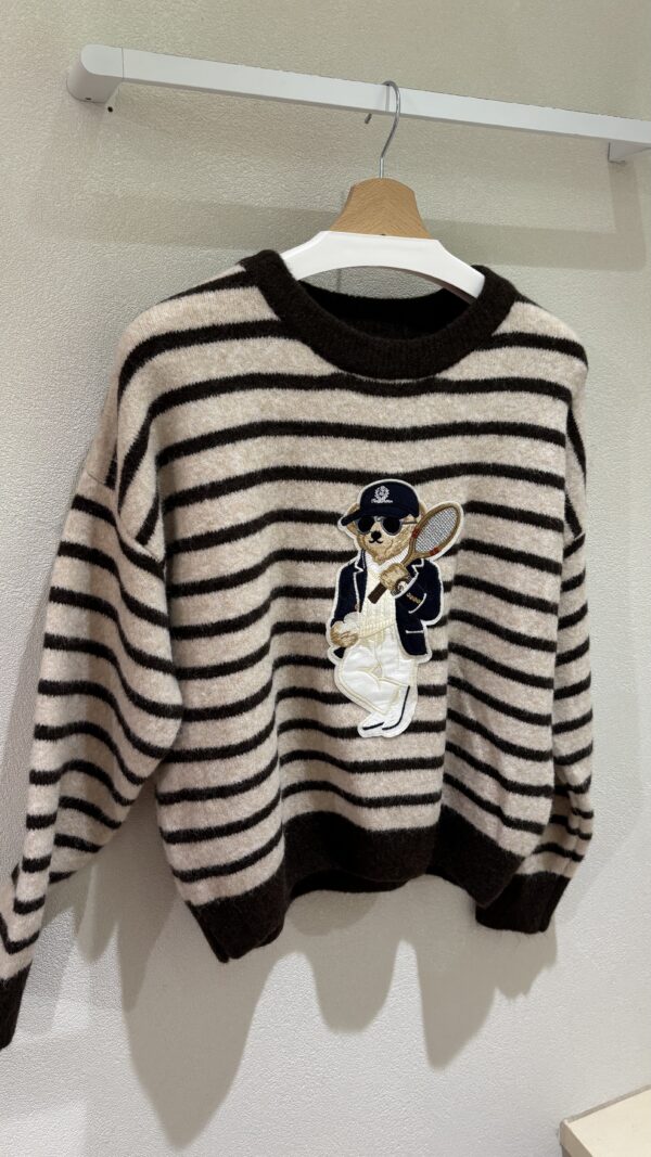 BEAR KNIT SWEATER - ONE SIZE