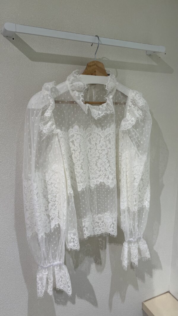 WHITE ELEGANCE BLOUSE / LARGE