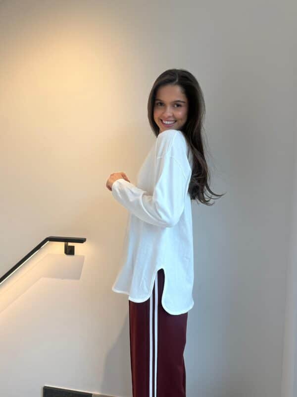 WHITE ROMANCE LONGSLEEVE - ONE SIZE