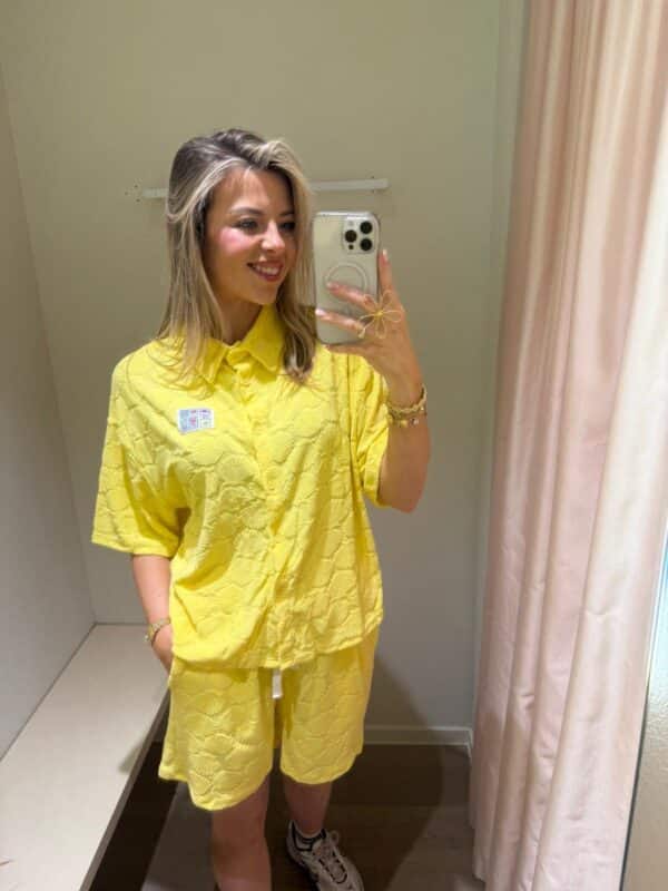 YELLOW SPONGE SHORT - MEDIUM