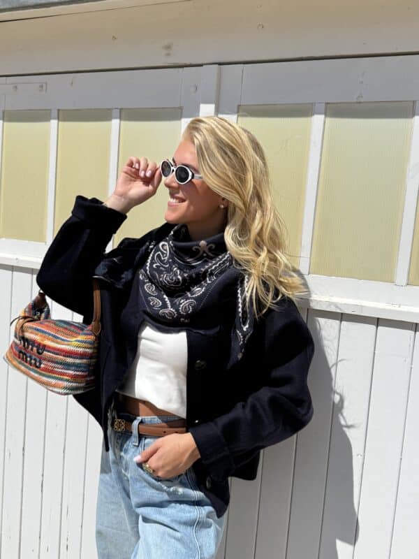 BLUE SCARF