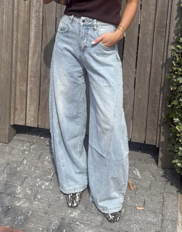 LOREA JEANS BLUE MAAT 42