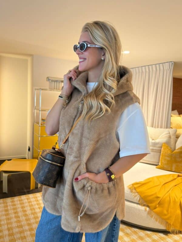 MAEVE FAUX-FUR BODYWARMER - CAMEL - LARGE/XLARGE